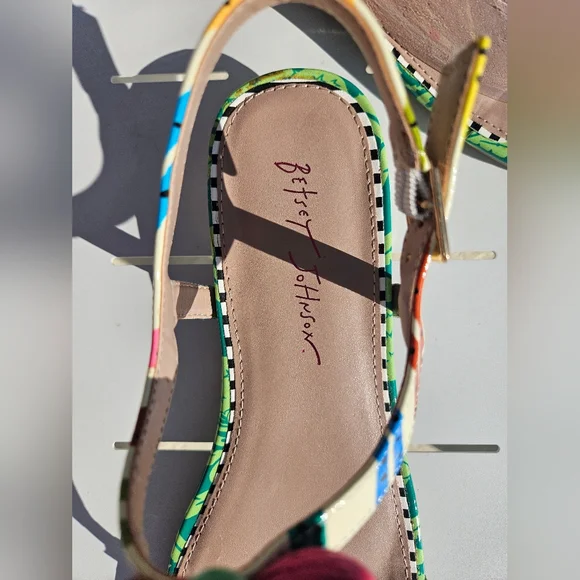NEW Betsey Johnson Aleena Sandals Size 9.5 Green Colorful Beads Boho Multicolor - Picture 8 of 8